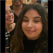 Profesora con estudios de clarinete. Llevo diez años estudiando/tocando el clarinete y desde 2023 dando clases.